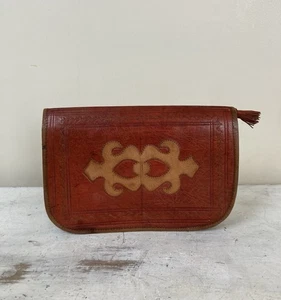 Vintage Leather Clutch Bag Tan Embossed Pattern Boho Western 70s Hippie - Picture 1 of 10