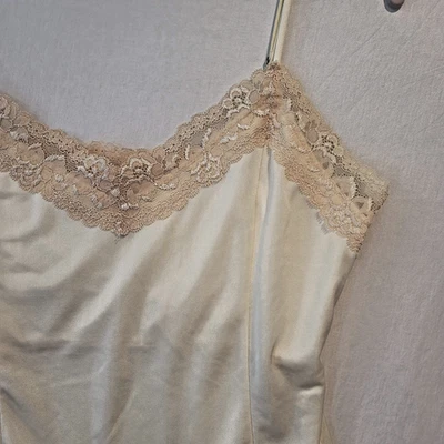 Victoria's Secret Camisole Womens Large Ivory Lace Trim Satin Tank Top Lingerie - Image 1 of 4