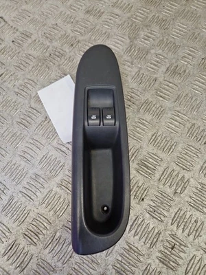 RENAULT CLIO CAMPUS WINDOW SWITCH FRONT DRIVER SIDE 820084011 2004-2008 - Image 1 of 4
