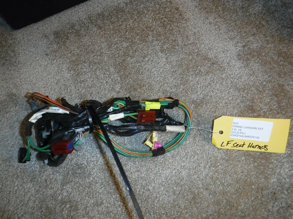 Сиденье водителя 2004-07 Dodge Caravan или Chrysler Town & Country ЖГУТ ПРОВОДОВ A-50 - Изображение 1 из 1