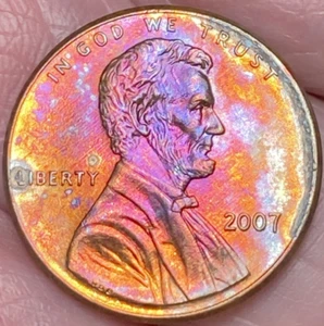2007-P Lincoln Memorial Penny Beautiful Lustrous Rainbow Toned Coin #1 - Picture 1 of 10