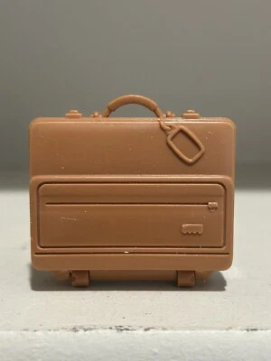 BARBIE DOLL 1999 BROWN SUITCASE OPENS LITHO PICTURE ACCESSORY - Image 1 of 4