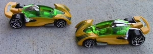 Hot Wheels 2002 First Editions Series  Open Road-Ster 21/42 LOT of 2 MINT LOOSE - Picture 1 of 4