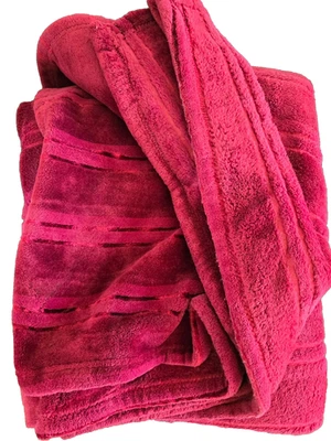 USED Life Comfort Luxe Velvet Throw Blanket 60 x 70 in - Red - 1520540 - Image 1 of 4