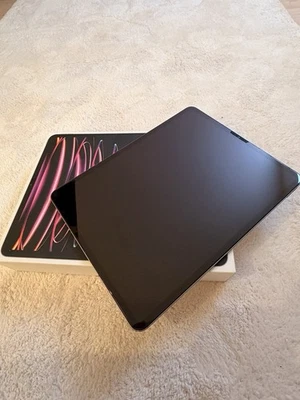 Apple iPad Pro 2022 6. Generation 12.9" WiFi 5G 128GB Space Grau M2 - Bild 1 von 4