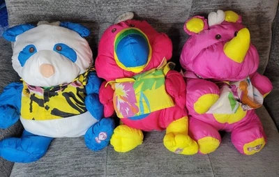 Lote de 3 - 1987 Fisher Price Puffalump Wild Things Peluche Rinoceronte, Panda y Tucán Foto 1 de 4