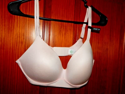 AERI PINK BRA, WIRELESS, MEDIUM LINING, SIZE 36 D, 4967 - Image 1 of 3