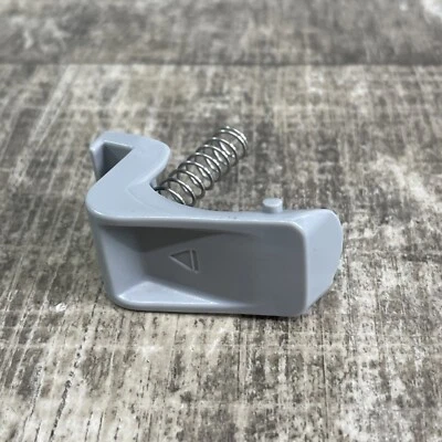 Hoover FH50150 FH50141 Clean Water Tank Clip - Image 1 of 3