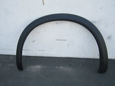 em00464 Volvo V60 Cross Country 2016 2017 2018 guardabarros delantero derecho moldura acampanada Foto 1 de 4