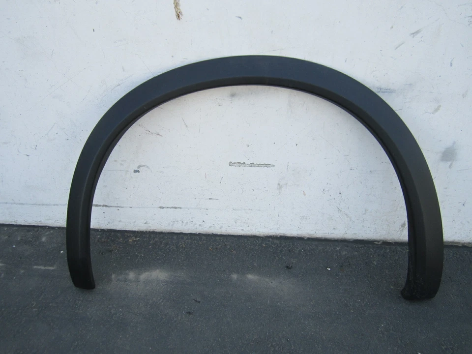 em00464 Volvo V60 Cross Country 2016 2017 2018 Front LH Fender Flare Moulding - Изображение 1 из 4