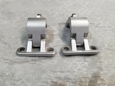 Juego de bisagras de escotilla plateadas 1J6 827 301 A para VW Volkswagen MK4 2000-2005 - FABRICANTE DE EQUIPOS ORIGINALES Foto 1 de 4