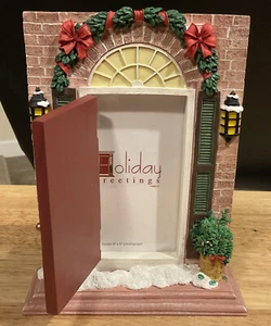 2001 Enesco Christmas 3x5” Garland/Wreath Above Door Picture Frame NEW - Picture 1 of 3