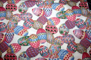 DECCORATED EASTER EGGS ON WHITE FROM HI FASHION FABRICS - 100% COTTON FABRIC - Picture 1 of 5