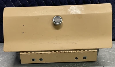 1983-1988 Ford Ranger Tan Glove Box Assembly W/o Lock OEM E47B-1006015-BA - Изображение 1 из 4