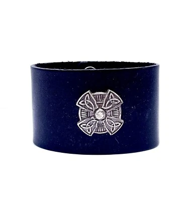 "Brazalete RK Nyovee de cuero negro reciclado y cristal aspecto celta 8""" Foto 1 de 4