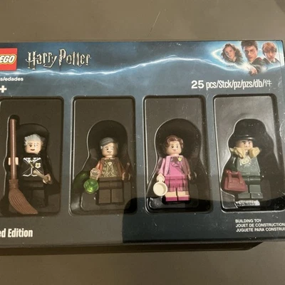 Lego Harry Potter Minifigura Set 5005254 Barnes & Noble retirado Foto 1 de 2