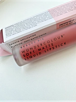 BEAUTY PIE & SAM CHAPMAN Sam Chapman & Beauty Pie Wondercolour Soft Matte Liquid Lipstick Rosa Colour