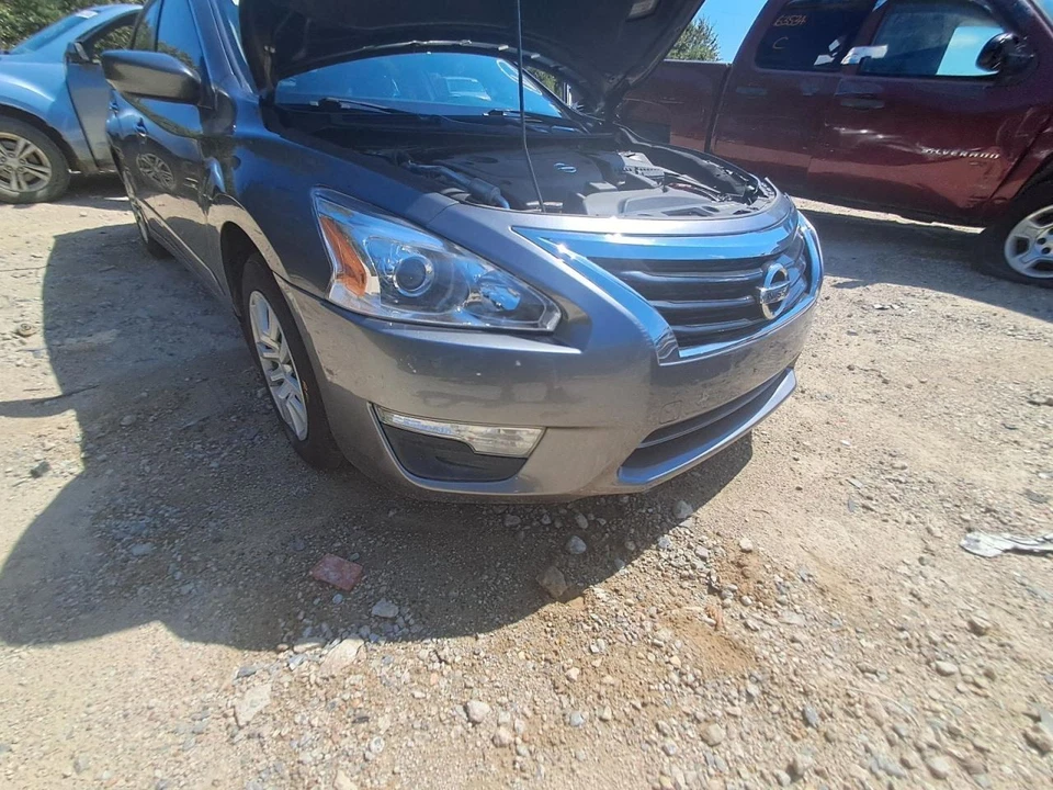Nissan Altima 2015 conjunto de luces antiniebla para pasajero derecho OEM usadas 88000 millas Foto 1 de 1