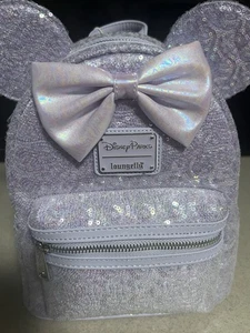 NUEVA ✨️ Mini Mochila Mickey Minnie Opalescente Lentejuelas Lavanda Parques Disney 2025 - Imagen 1 de 3
