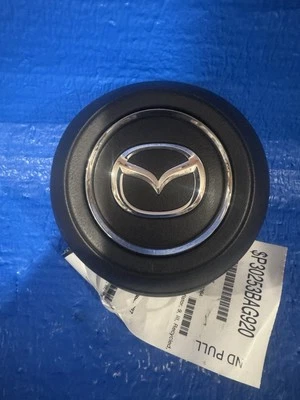 Airbag de 5 ruedas para conductor Mazda CX 2023 Foto 1 de 3