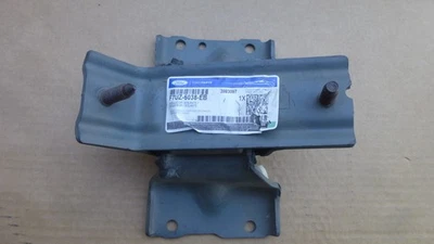 Montaje delantero genuino Ford F7UZ-6038-EB Ford Econoline Super Duty; 6,8 L Foto 1 de 4