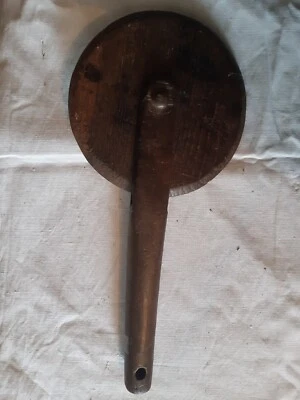 Gabarit ancien de charron pour mesurer le diamètre des roues - Photo 1/4