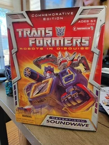 Transformers Commemorative Edition Soundwave new sealed Toys R Us TRU exclusive - Picture 1 of 4