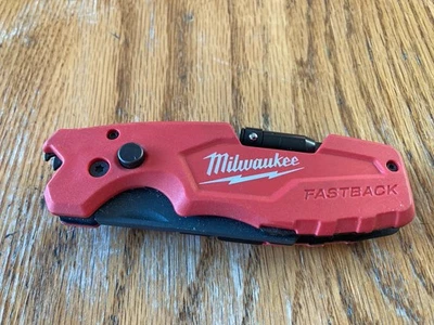 Cuchillo utilitario plegable Milwaukee Tool 48-22-1505 Fastback 6 en 1 Foto 1 de 3