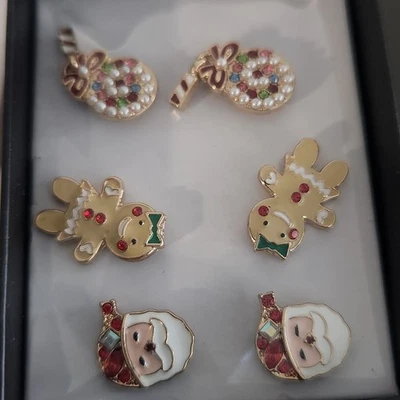 Studio 1886 圣诞老人甜点耳环 3 对装雅芳 — 第 1/4 张图片