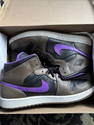 Air Jordan 1 Mid Palomino/White-Wild Berry, talla 13 Foto 1 de 4