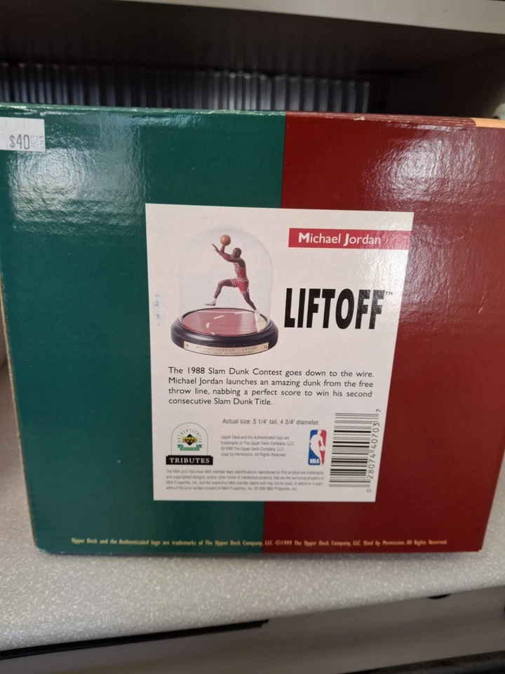 1999 Upper Deck Lift off Tributes Michael Jordan Figure
