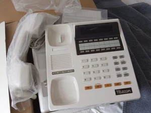 British Telecom BT Vintage 2pc174666 Facilityphone 200 Telephone LST 11A - Picture 1 of 12