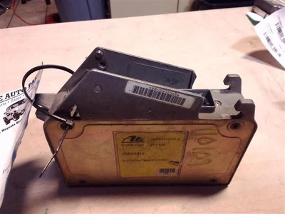 Chasis ECM ABS torre de puntal izquierdo Opt NW9 se adapta a 94-95 Bonneville 196656 Foto 1 de 3