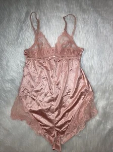 Vintage 80’s Teddy Warner’s 32 Pink Satin Soft Snaps Adjustable straps EUC - Bild 1 von 4