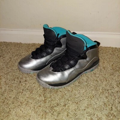 Nike Air Jordan 10 X Retro 30th BG Lady Liberty Dust Gold 6.5Y 705179-045 Foto 1 de 4