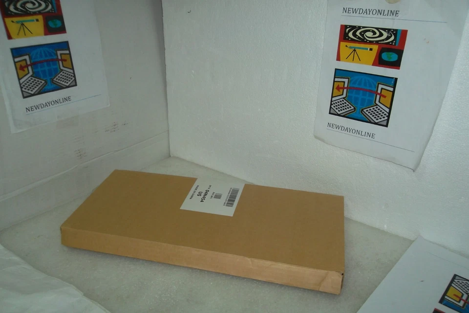 Dell RT7D20 PS/2 Keyboard Wired QuietKey QWERTY Layout 04N454 GENUINE OEM NEW - Image 1 of 4