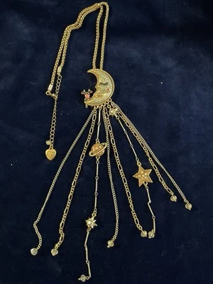 Collar De Colección Betsey Johnson Heavens to Betsey Cow Jumped Over Moon Firmado Foto 1 de 4