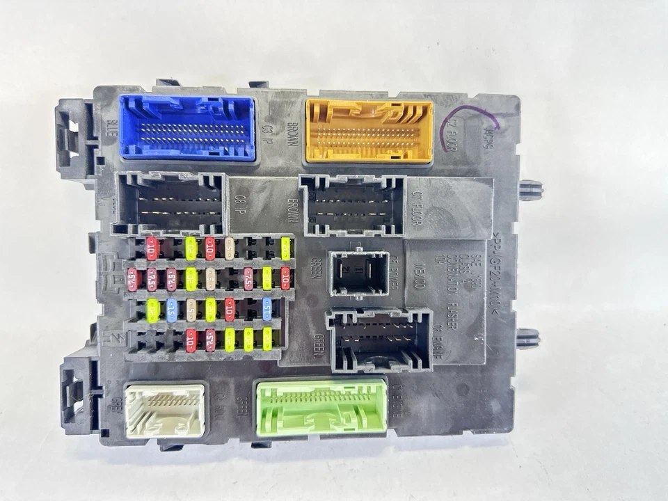 2015–2018 Ford Focus Interior Fuse Box BCM Module GV6T-14A073-GF OEM - Imagem 1 de 4