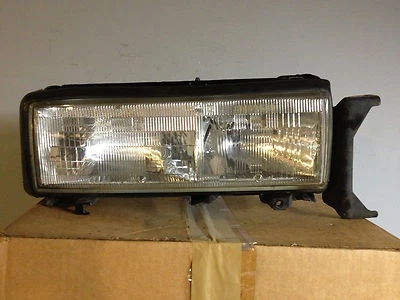 Faro Cadillac Sevilla 1986 fabricante original lado derecho/pasajero 4 puertas ¡Envío gratuito! CT Foto 1 de 3