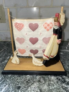 1990 Tole Hand Painted Country Amish Lady Duck Pink Heart Quilt Wood Folk decor - Picture 1 of 8