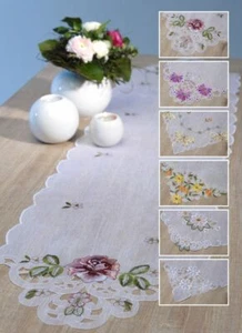 Corredor de mesa manta media bordado flor aprox. 35x140 cm blanco diferentes motivos - Imagen 1 de 8