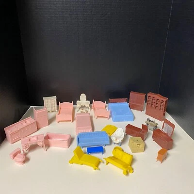 Muebles de plástico para casa de muñecas MARX de colección de 25 piezas cocina dormitorio baño Foto 1 de 4