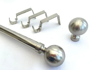 28mm Brushed Chrome Eyelet Metal Curtain Pole Rod Extendable And Fixed Length - Picture 1 of 2