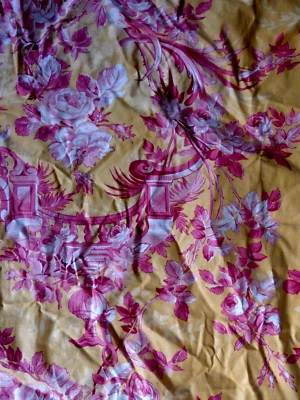COUPON DE TISSUS ANCIEN FRENCH FABRIC STYLE XVIII EME AMPHORE ROSES RUINES 146x3 - Photo 1/4
