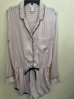 FOREVER 21 Rosa/Blanco Rayas SATINADO Una Pieza PJ MAMELUCO ~ Talla MEDIANA Foto 1 de 4