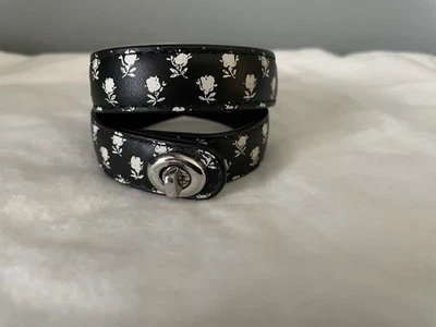 Gargantilla pulsera de cuero COACH - cuero floral Badlands negro/blanco con bloqueo giratorio Foto 1 de 4