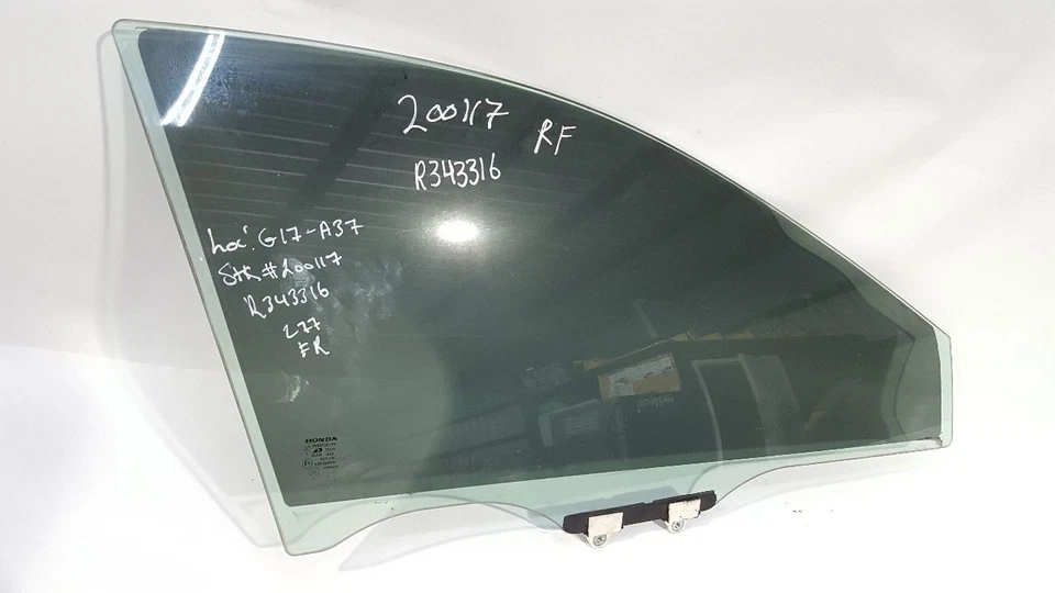 2006 Acura TL OEM Front Right Door Glass - Image 1 of 4