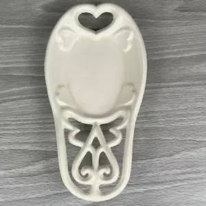 Vtg Cast Iron Spoon Rest Old Dutch International 2000 Hearts Farm Home Decor - Picture 1 of 12