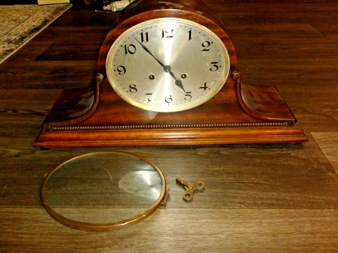 ANTIQUE JUNGHANS WURTTEMBERG B25 MAHOGANY CHIME MANTEL CLOCK Cover