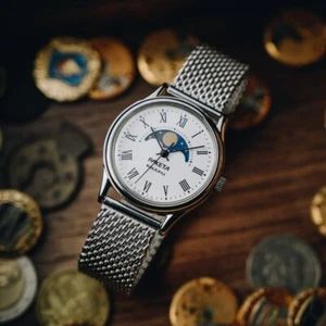 Vintage soviet Space watch Raketa Moon 1980s, Mens wrist watch Quartz - Picture 1 of 5